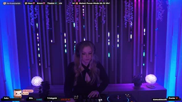 💕 F E E L G O O D V I B E Z 💕 | 📢T H U N D E R T H U R S D A Y 📢| 💕 !merch !kofi !nooz !vods !yt 💕 #38
